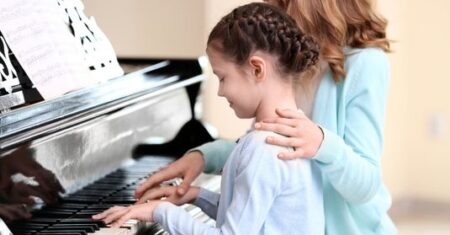 Guia para iniciantes: como aprender a tocar piano? Leia aqui