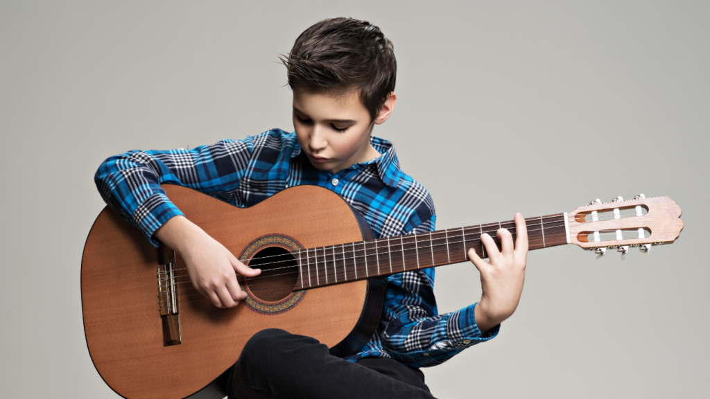 Pratique com seu violão periodicamente